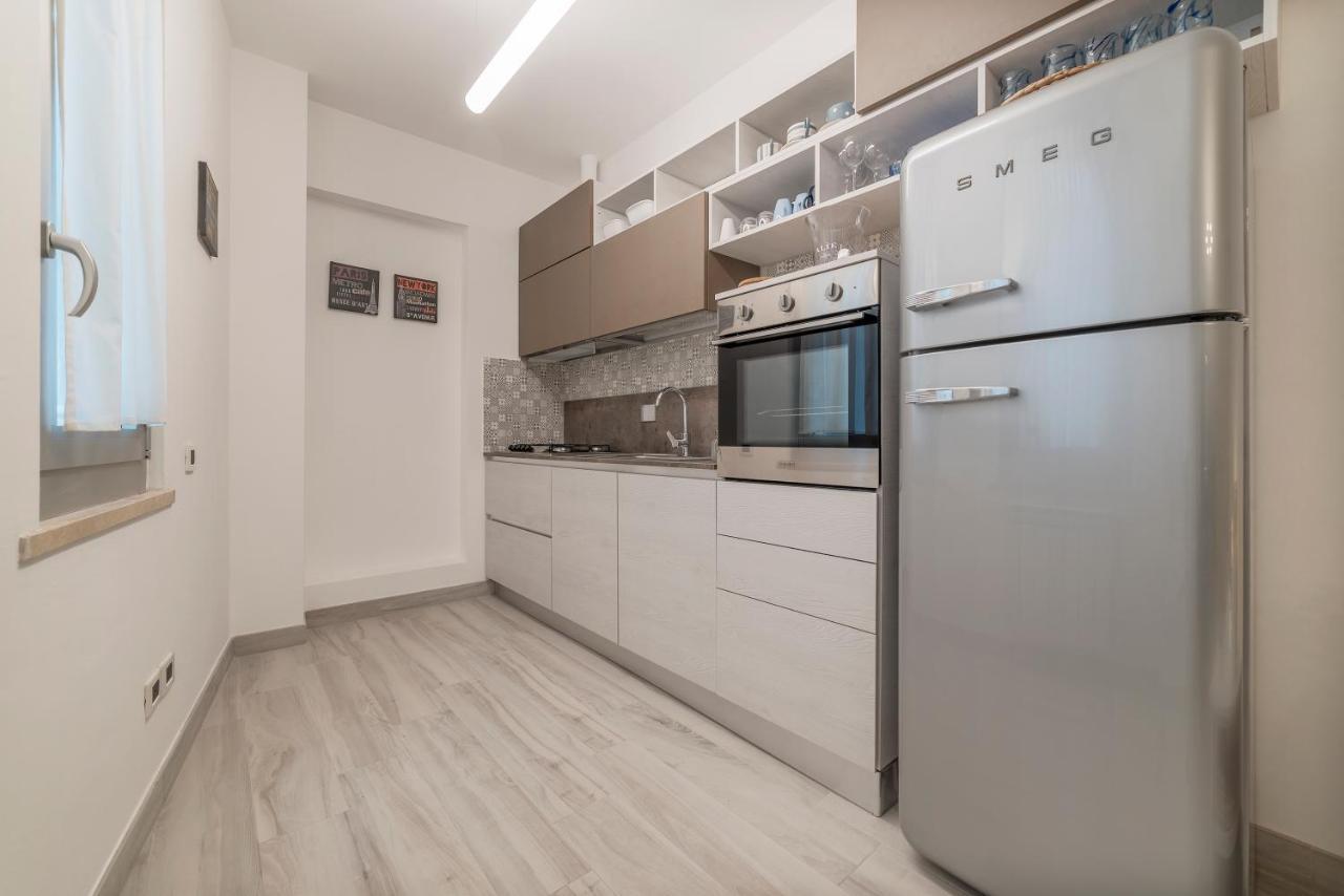 Vatican Luxury 2bd 2ba Apartment *