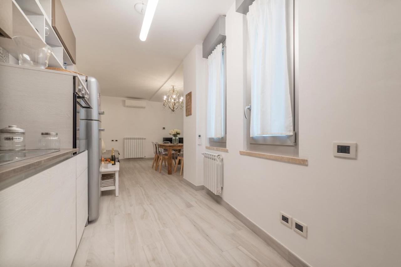 Apartment Vatican Luxury 2bd 2ba