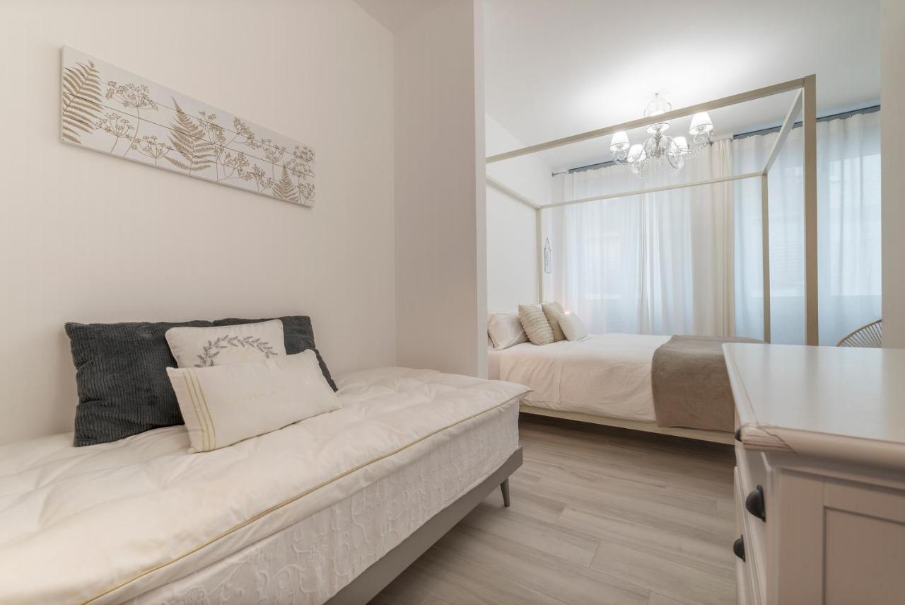 Vatican Luxury 2bd 2ba Rom