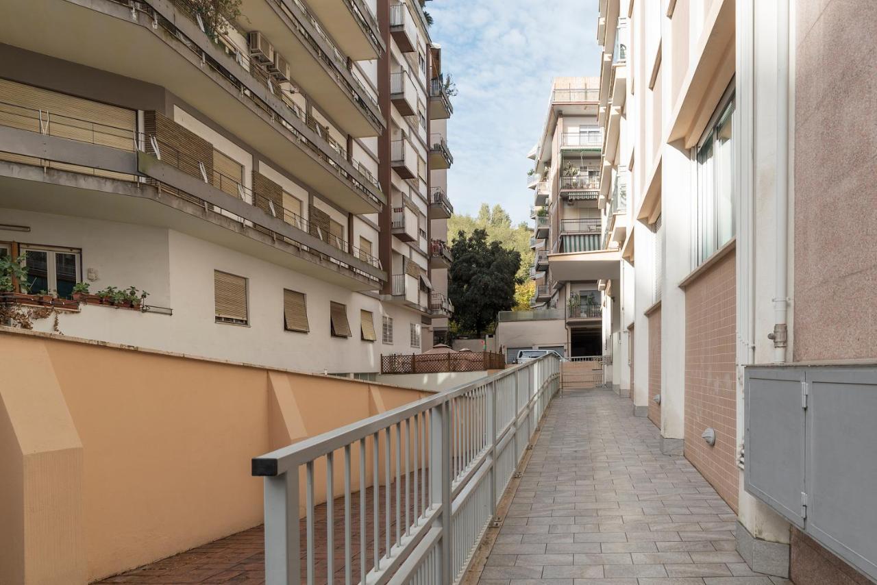 Vatican Luxury 2bd 2ba Rom